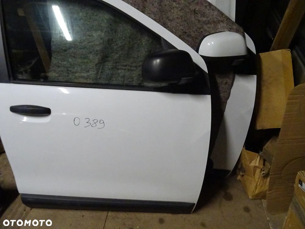 DACIA LODGY DOKKER BIALE LUSTERKO PRAWE CZARNE ORAZ  prawe  O389 7 pin  CZESCI ROZNE PYTAC