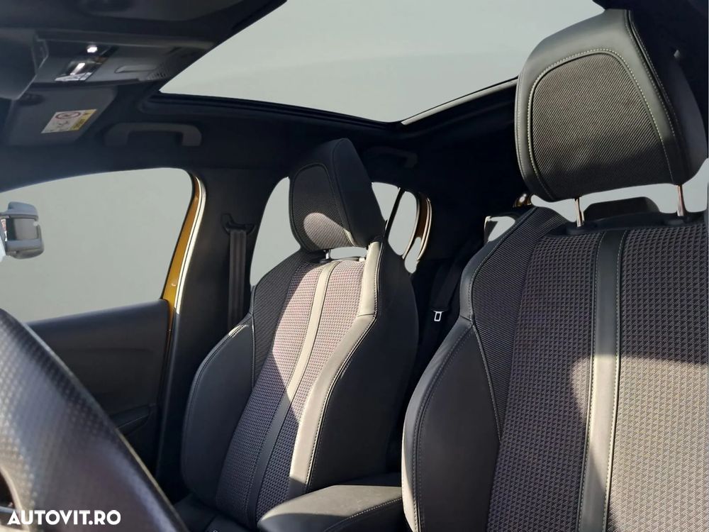 Peugeot 208 1.2 L PureTech STT EAT8 GT Line - 21