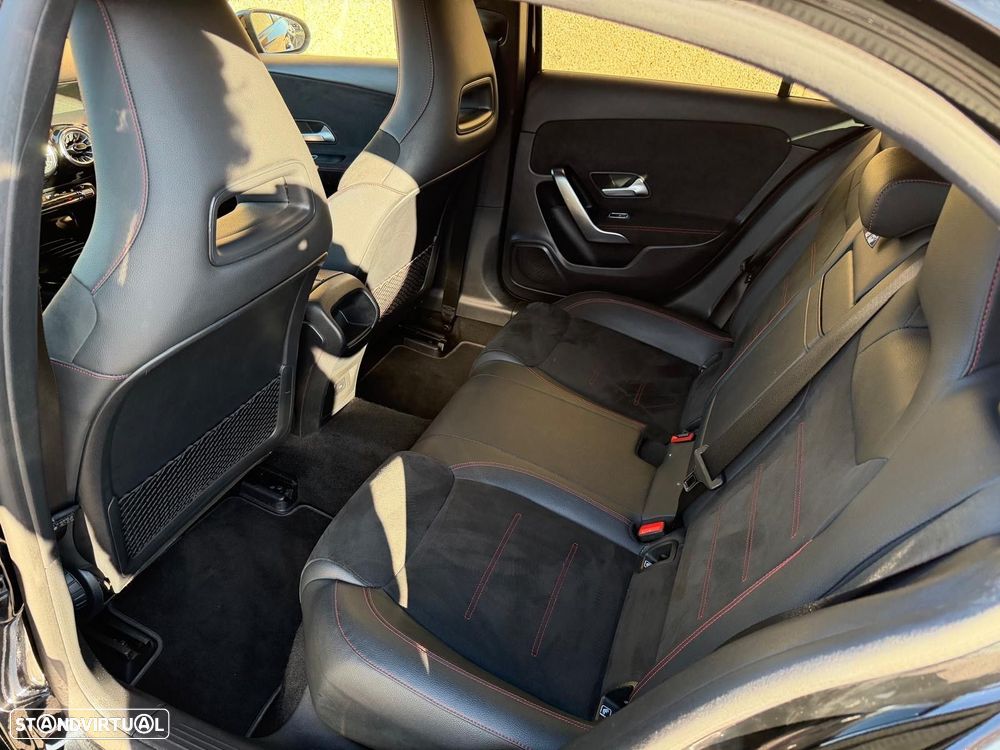 Mercedes-Benz A 250 - 4