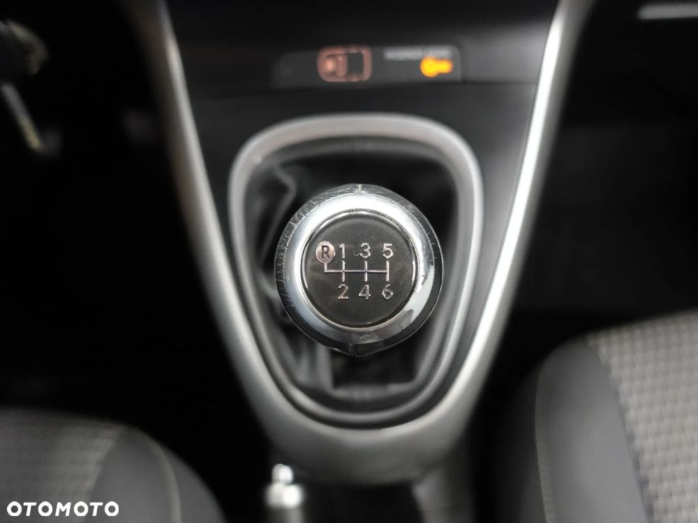Toyota Verso 1.6 D-4D 5-Sitzer Start/Stop Life - 35