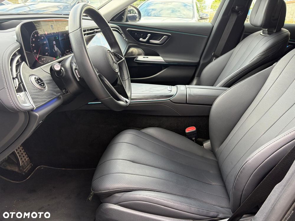 Mercedes-Benz Klasa E 300 de PHEV 4-Matic All-Terrain Avantgarde 9G-Tronic - 13