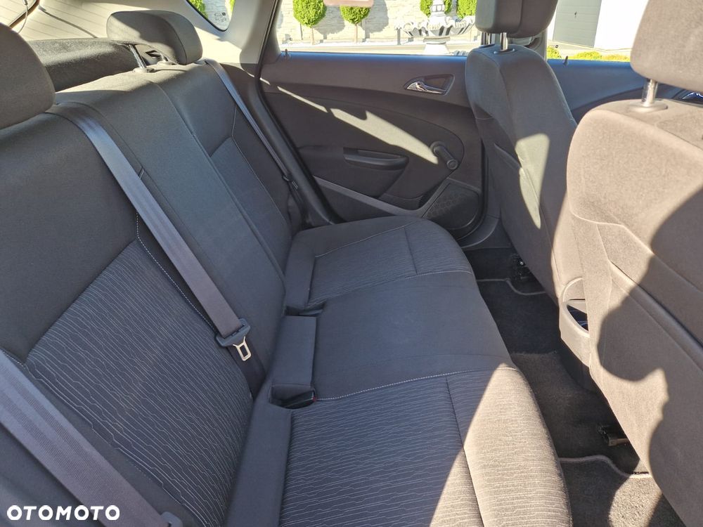 Opel Astra 1.6 Enjoy EU6 - 25