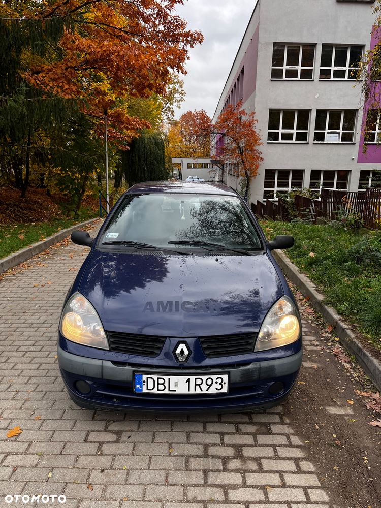 Renault Clio - 1