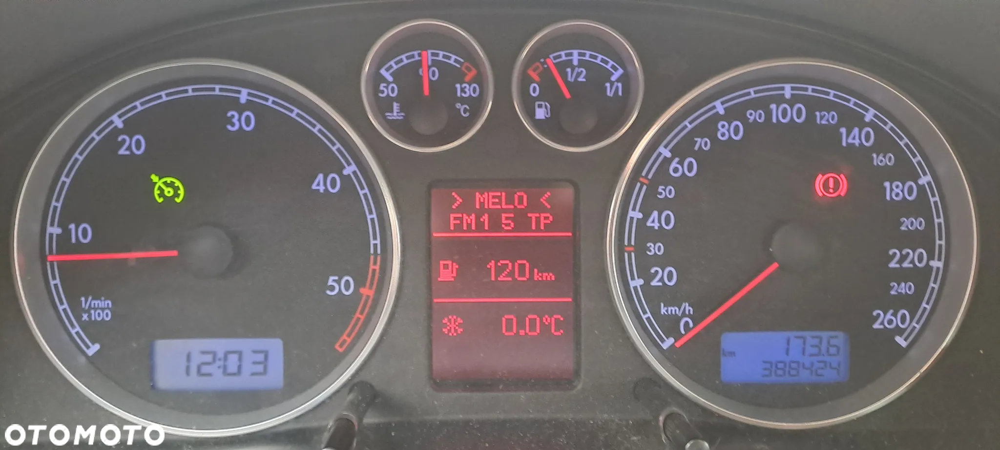 Volkswagen Passat 2.0 TDI DPF Comfortline - 9