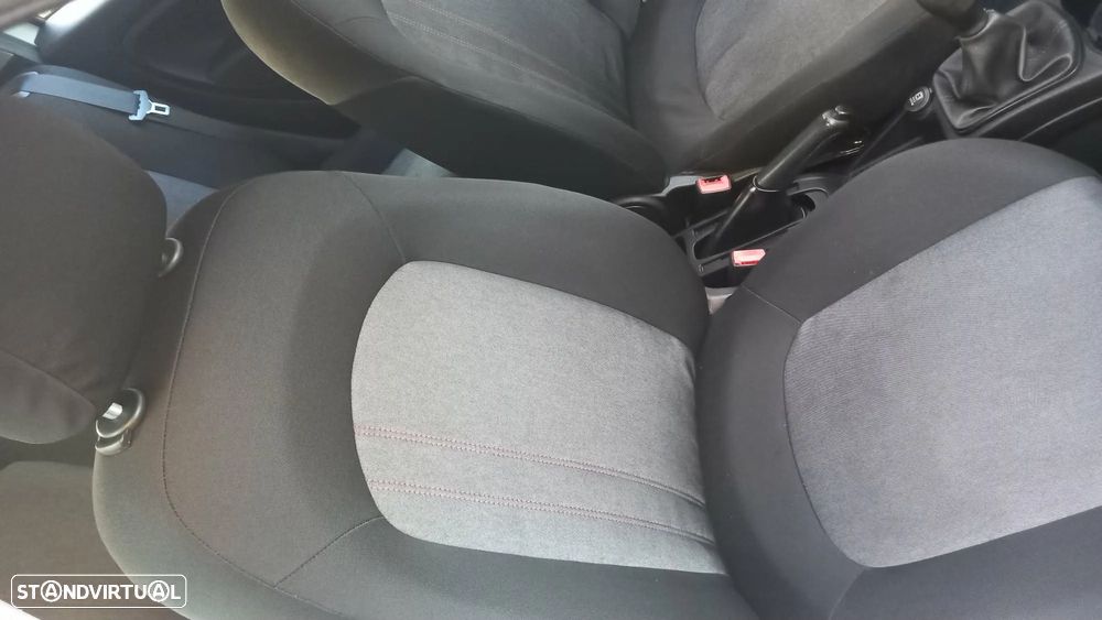 Fiat Grande Punto - 15