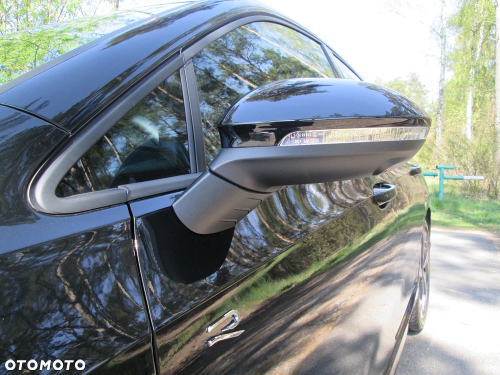 Volkswagen Golf - 24