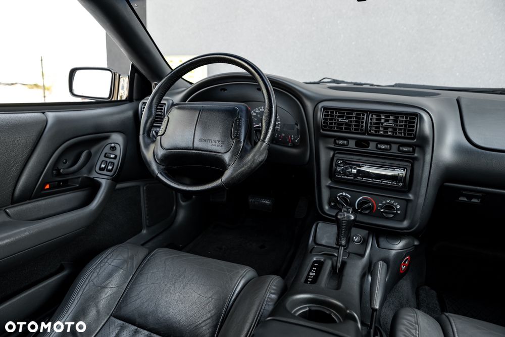 Chevrolet Camaro - 26