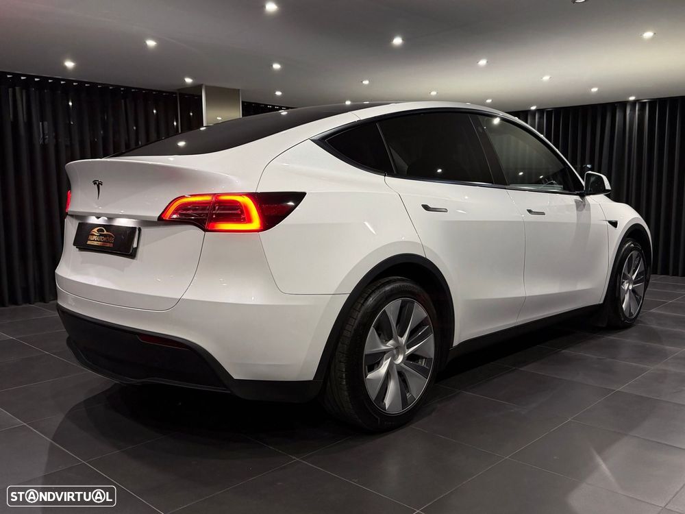 Tesla Model Y Standard - 8