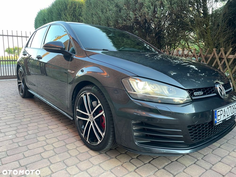 Volkswagen Golf 2.0 TDI BMT GTD DSG - 1