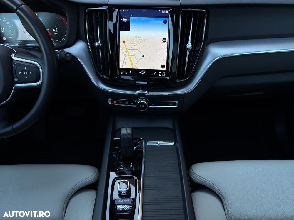 Volvo XC 60 T8 Twin Engine AWD Inscription - 16