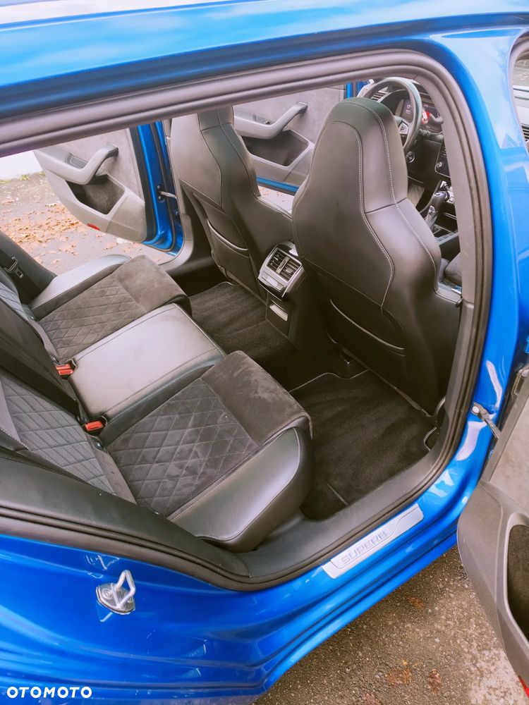 Skoda Superb 2.0 TDI SCR Sportline DSG - 26