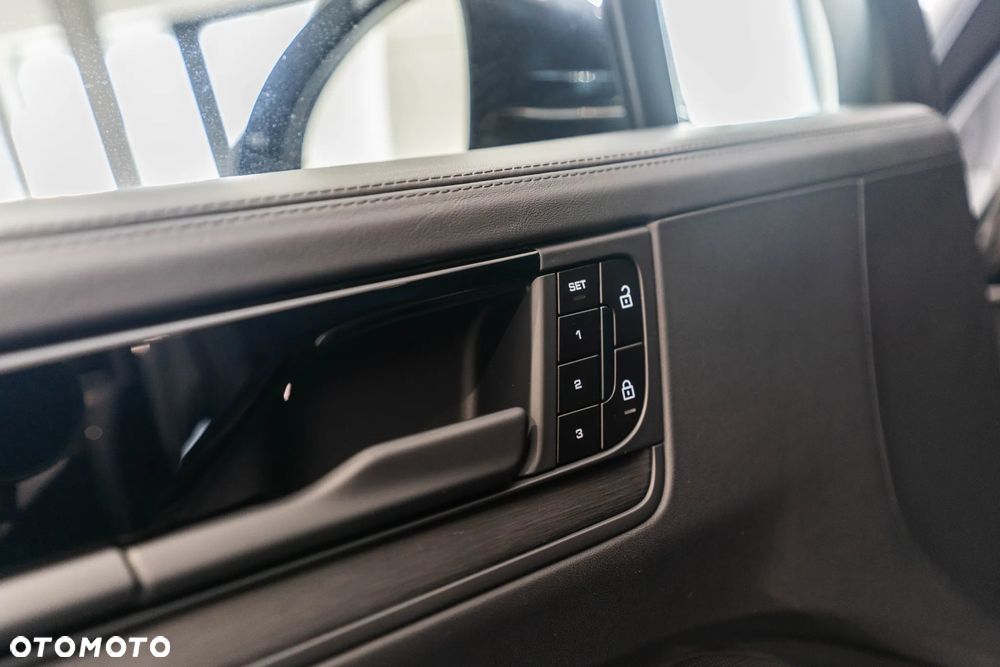 Porsche Cayenne E-Hybrid PHEV - 26