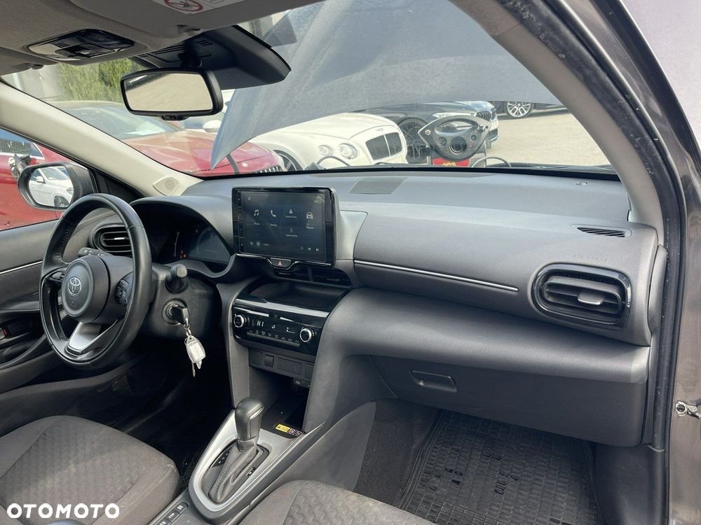 Toyota Yaris Cross Hybrid 1.5 Active - 12
