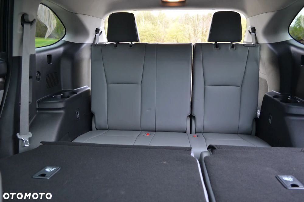 Toyota Highlander 2.5 Hybrid Executive - 28