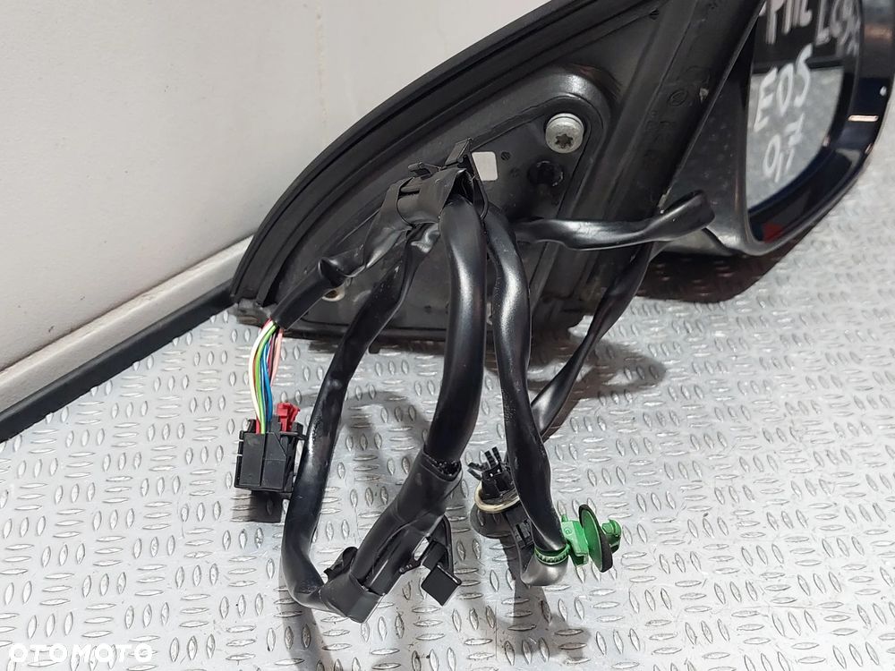 LUSTERKO PRAWE VW EOS R2005-2010 9-PIN KOLOR LC9X - 4