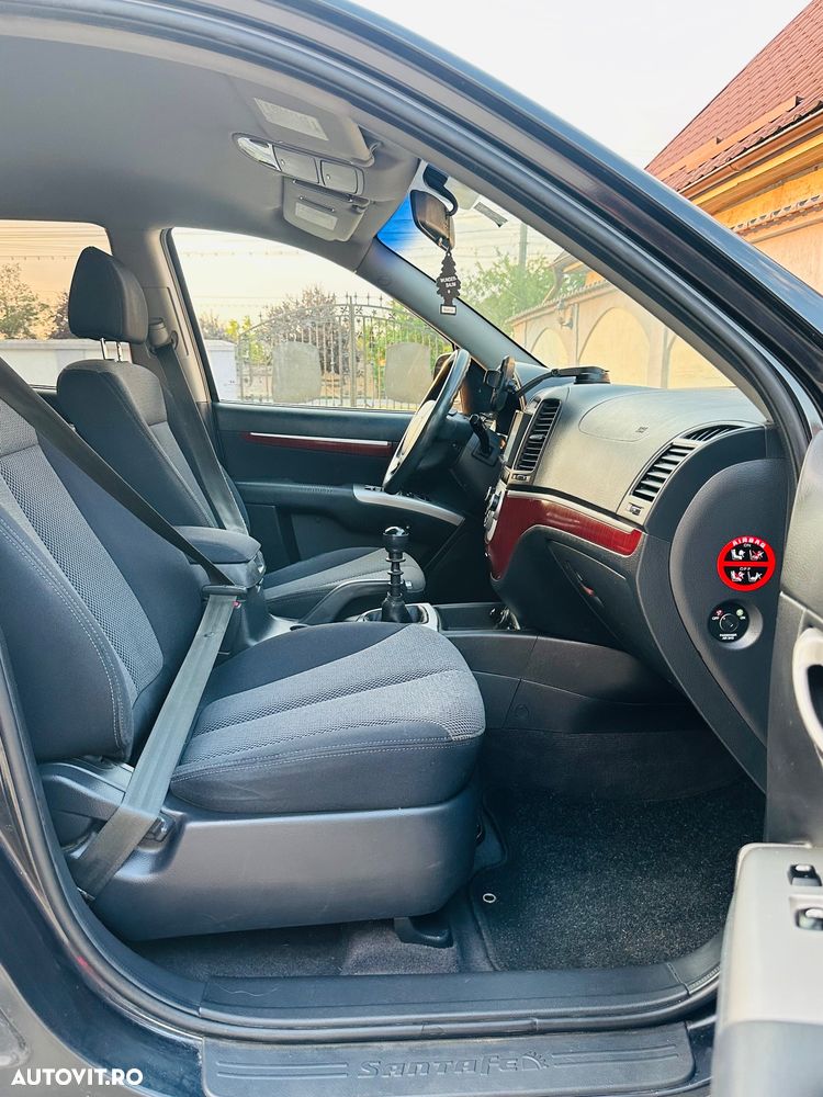 Hyundai Santa Fe 2.2 DSL VGT 5 SEATS 4WD - 7
