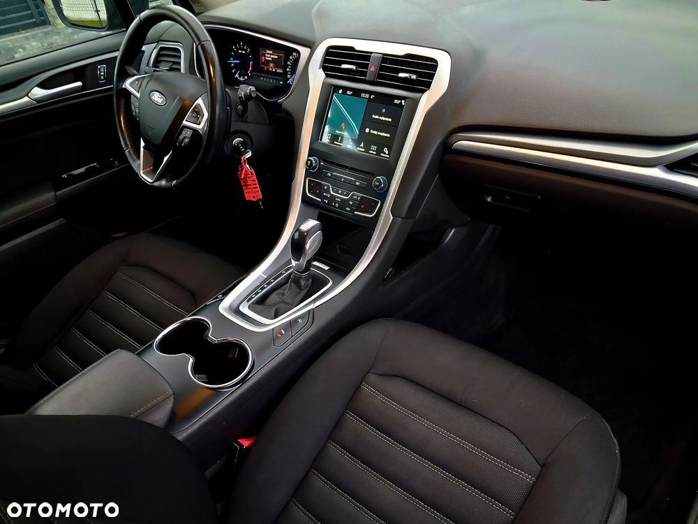 Ford Mondeo 2.0 TDCi STart-Stopp PowerShift-Aut Titanium - 4