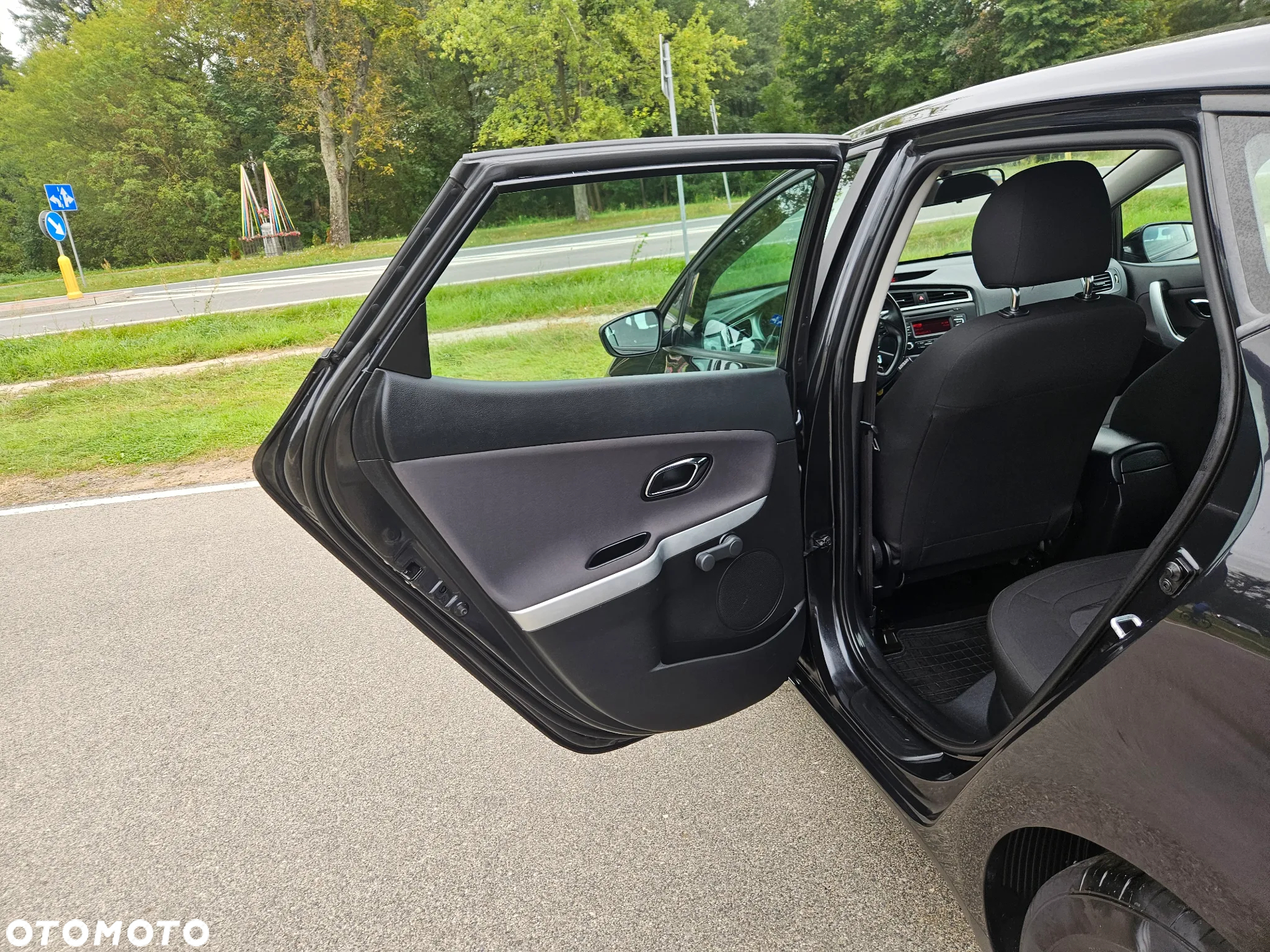 Kia Ceed 1.4 CVVT Dream-Team Edition - 34