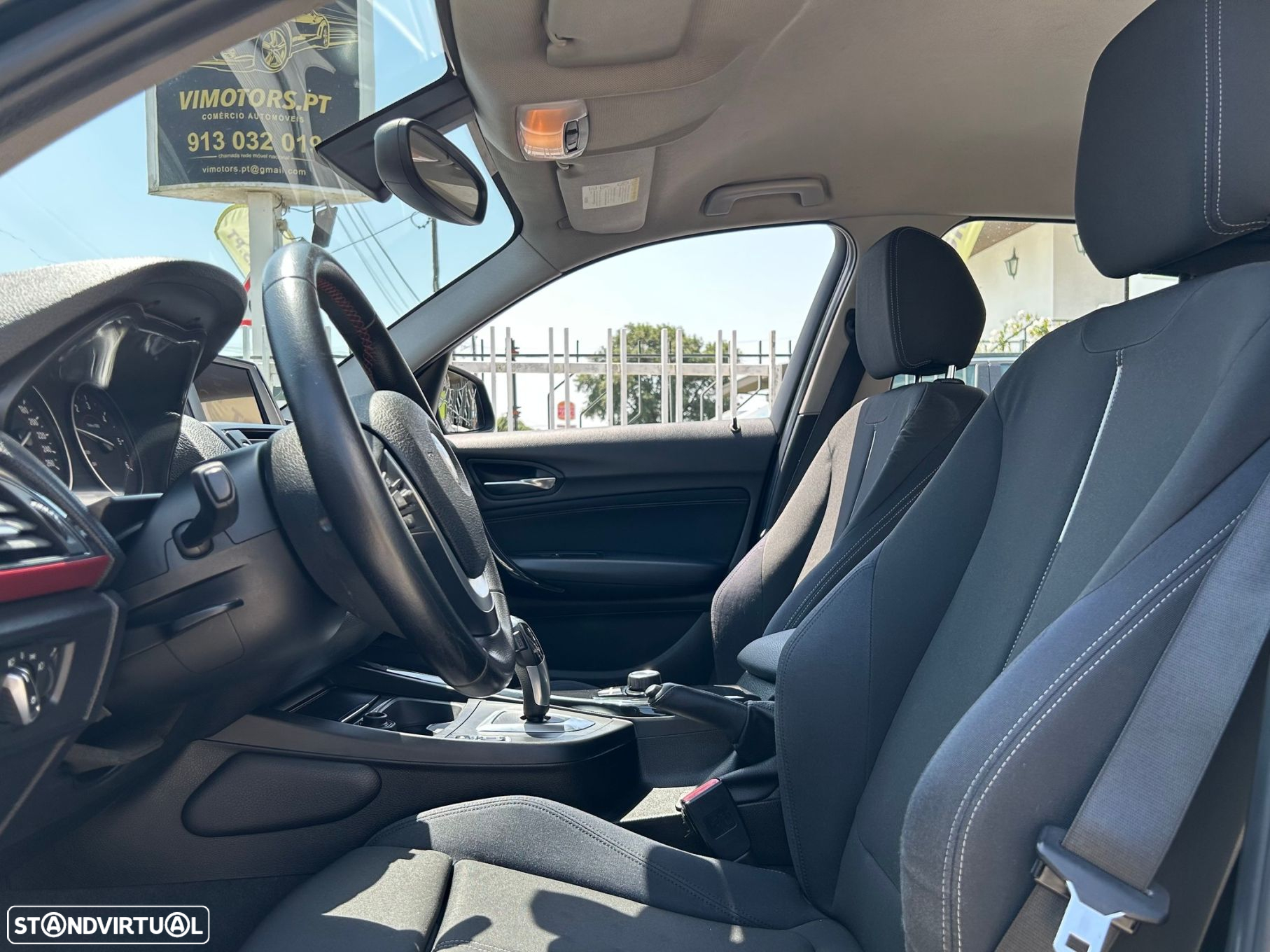BMW 118 dA Line Sport - 23