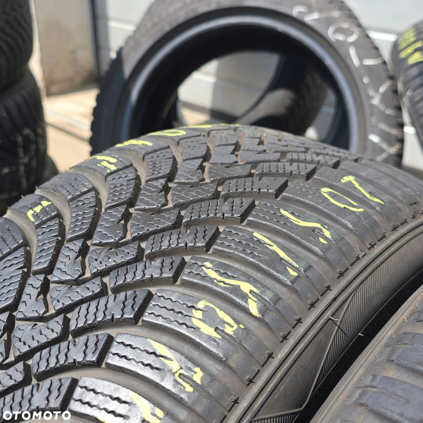 FALKEN EUROWINTER HS01 205/50R17 93V 23R 4X - 2