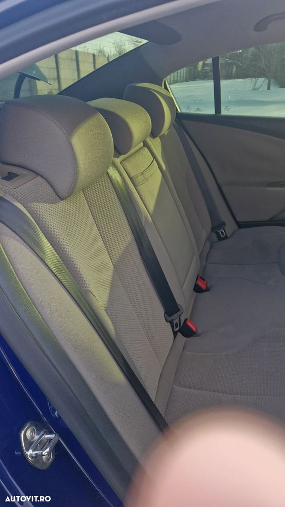 Volkswagen Passat 2.0 TDI BlueMotion Technology DPF Comfortline - 18