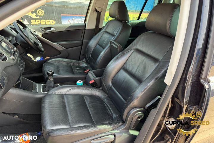 Far stanga Volkswagen VW Tiguan 1 5N [2007 - 2011] 2.0TDI CBAB - 8