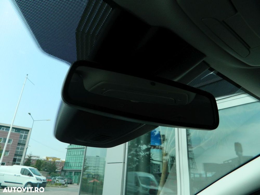 Ford Focus 2.0 TDCi Powershift Titanium - 9