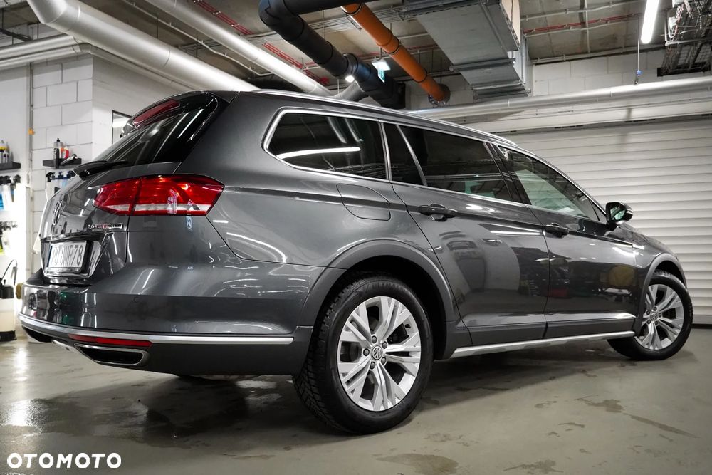 Volkswagen Passat Alltrack 2.0 TSI (BMT) 4Motion DSG - 6