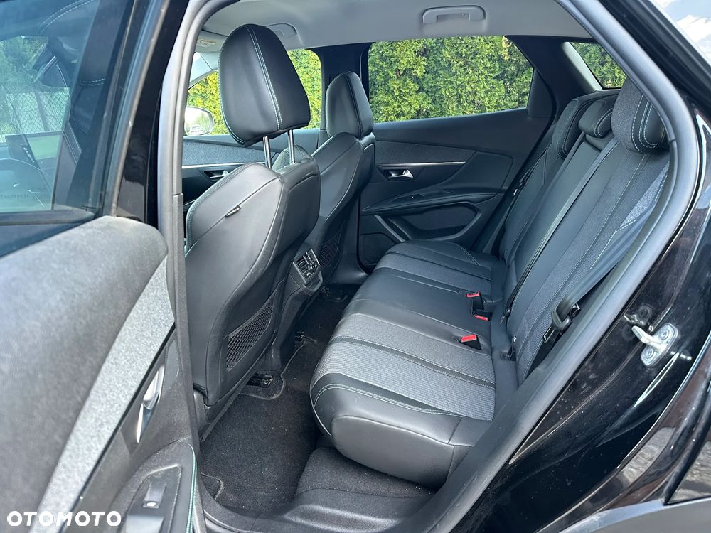 Peugeot 3008 BlueHDi 130 Stop & Start EAT8 Allure - 20