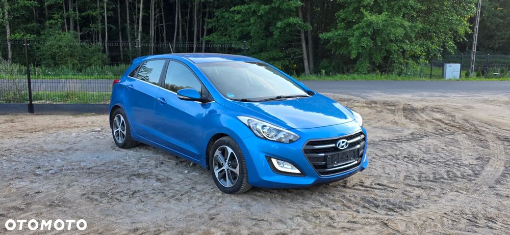 Hyundai i30 blue 1.4 Style - 3