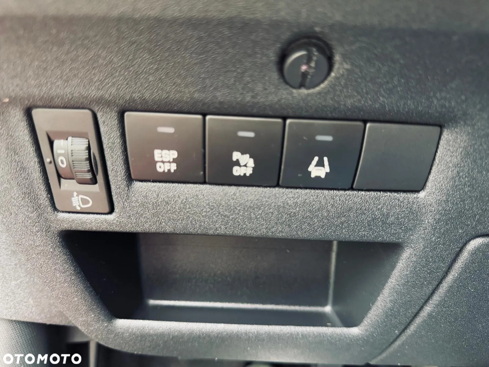 Citroën C4 1.6 16V Exclusive - 13