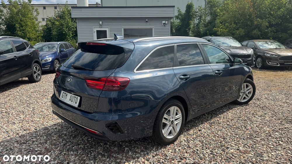 Kia Ceed 1.4 T-GDI DCT OPF Spirit - 17