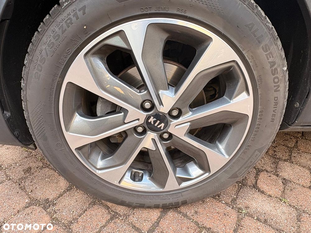 Kia Stonic 1.0 T-GDI 120 DCT OPF Edition 7 - 4
