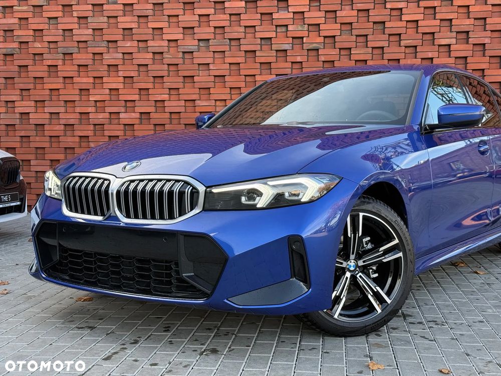 BMW Seria 3 318i M Sport - 4