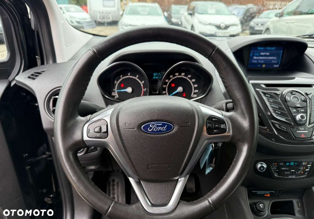 Ford Tourneo Courier - 14