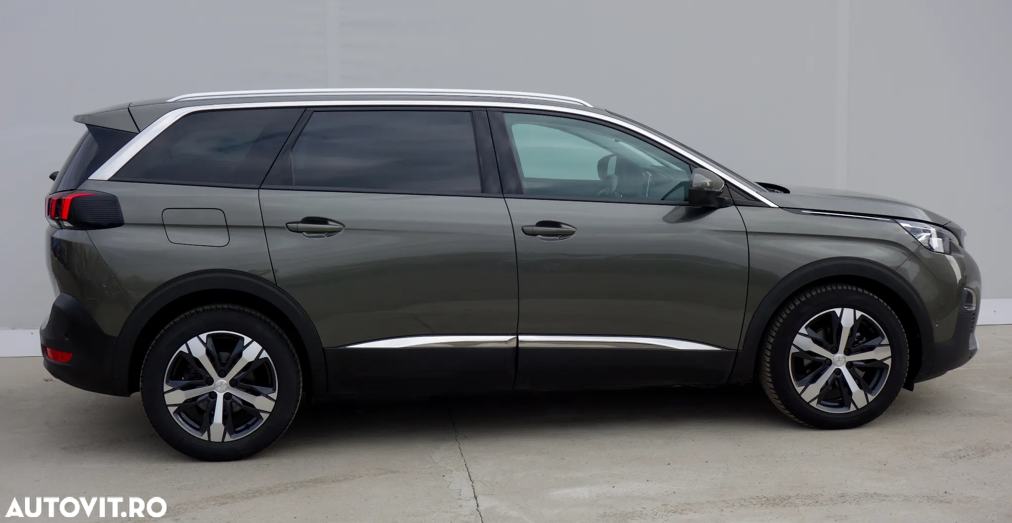 Peugeot 5008 1.6 Puretech Turbo s&s EAT8 Allure - 13