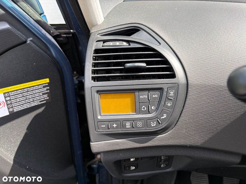 Citroën C4 Picasso 2.0 HDi FAP Exclusive - 14