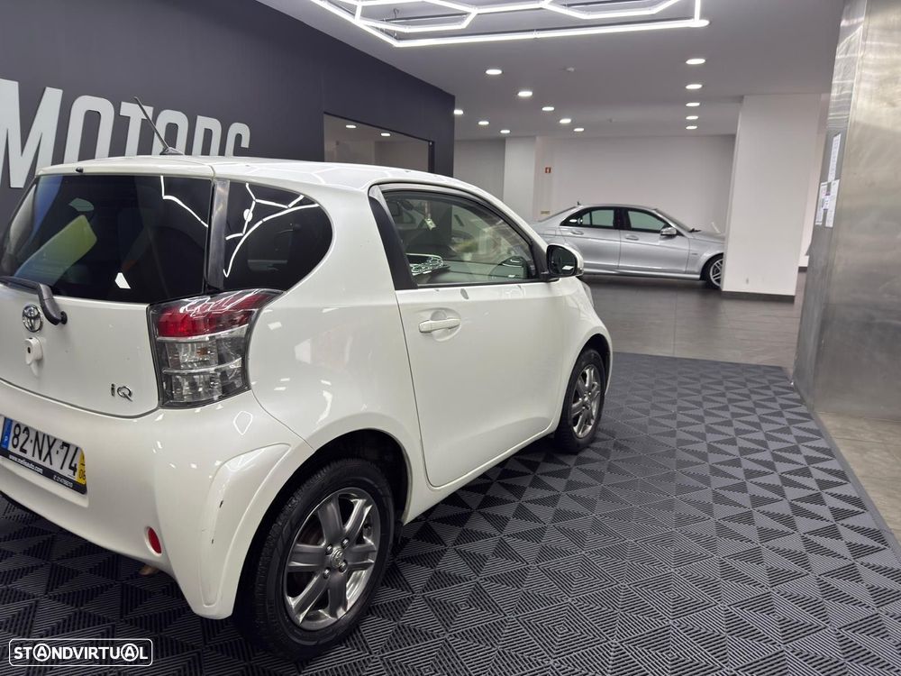Toyota iQ 1.0 VVT-i Essential+AC - 3