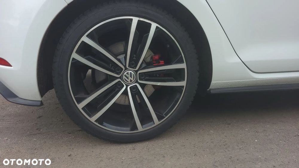 Volkswagen Golf 2.0 TDI BMT GTD DSG - 39