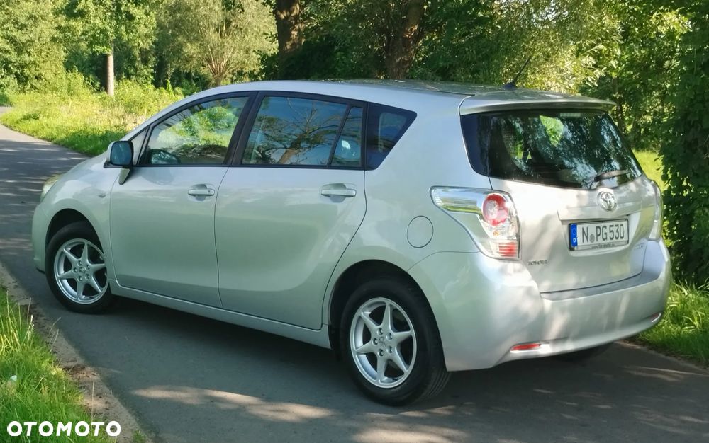 Toyota Verso 1.8 Sol plus 7os - 2