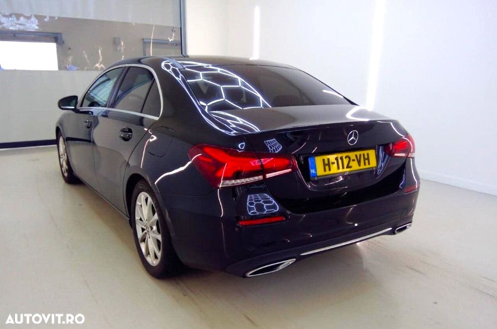 Mercedes-Benz A 180 7G-DCT Edition 2021 - 7