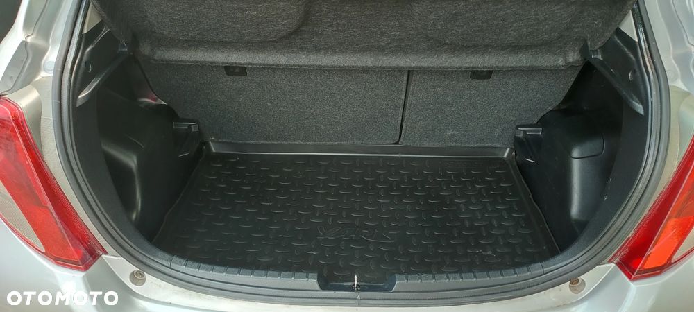 Toyota Yaris 1.33 Sol MM - 6