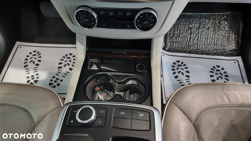 Mercedes-Benz GL - 39