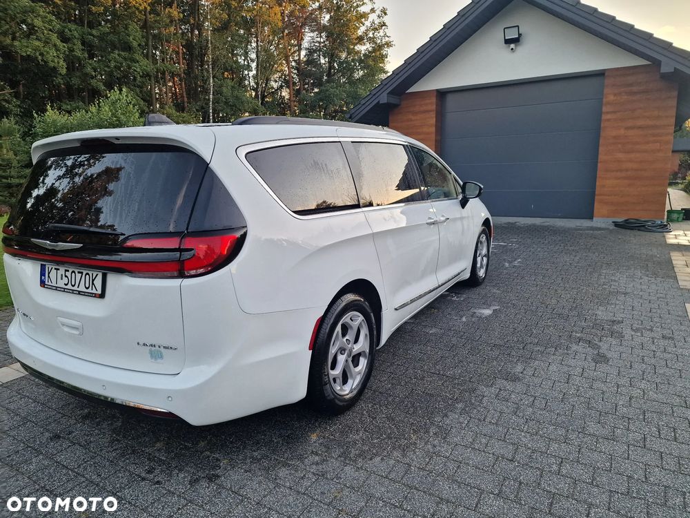 Chrysler Pacifica - 5