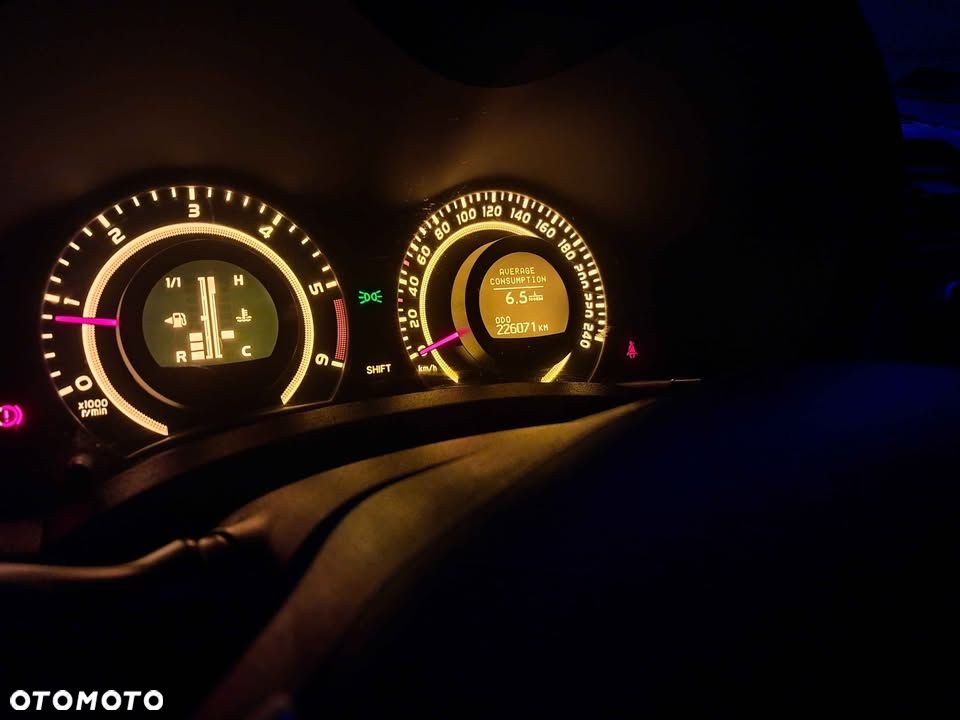 Toyota Auris 2.0 D-4D Premium - 11