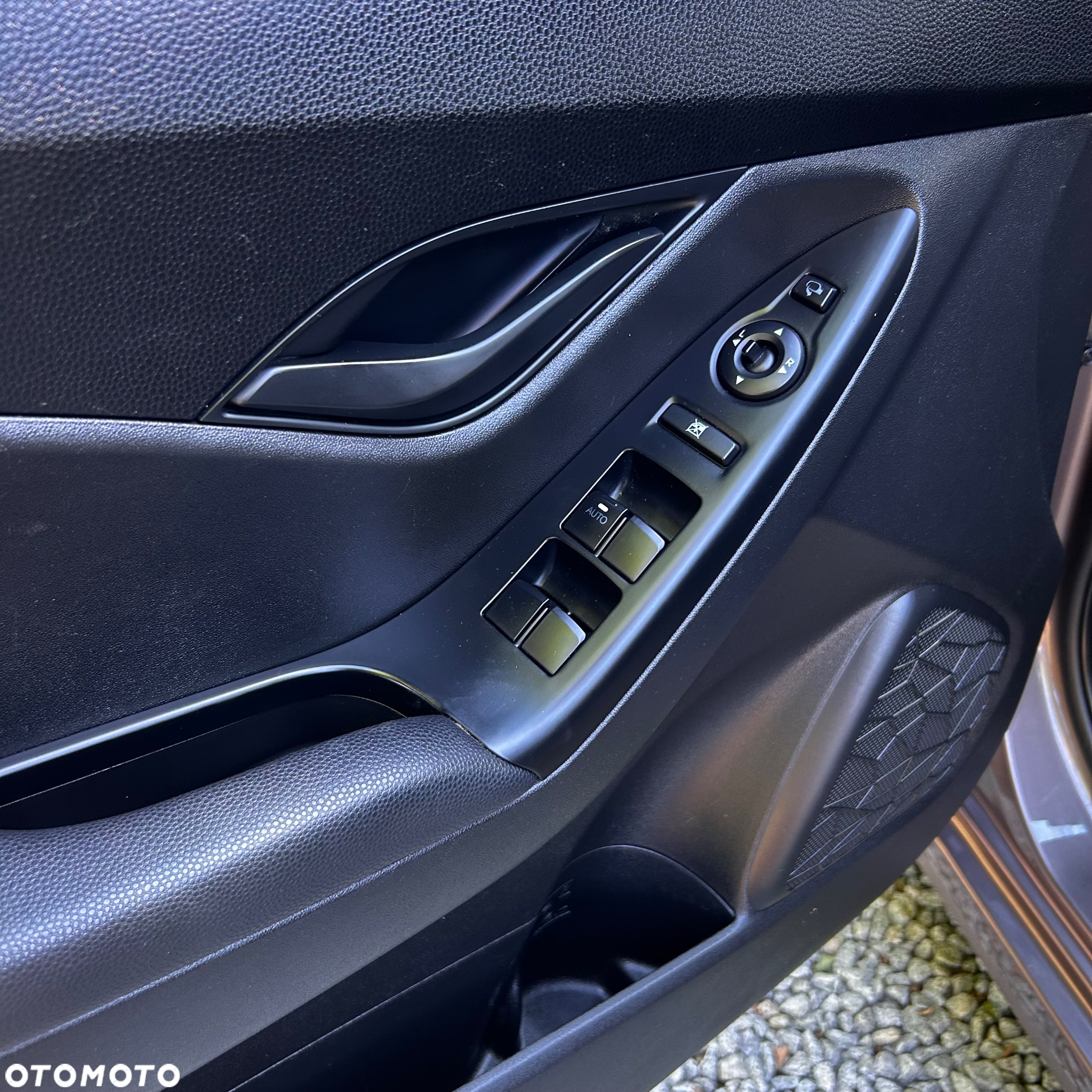 Hyundai ix20 1.4 blue Comfort - 17
