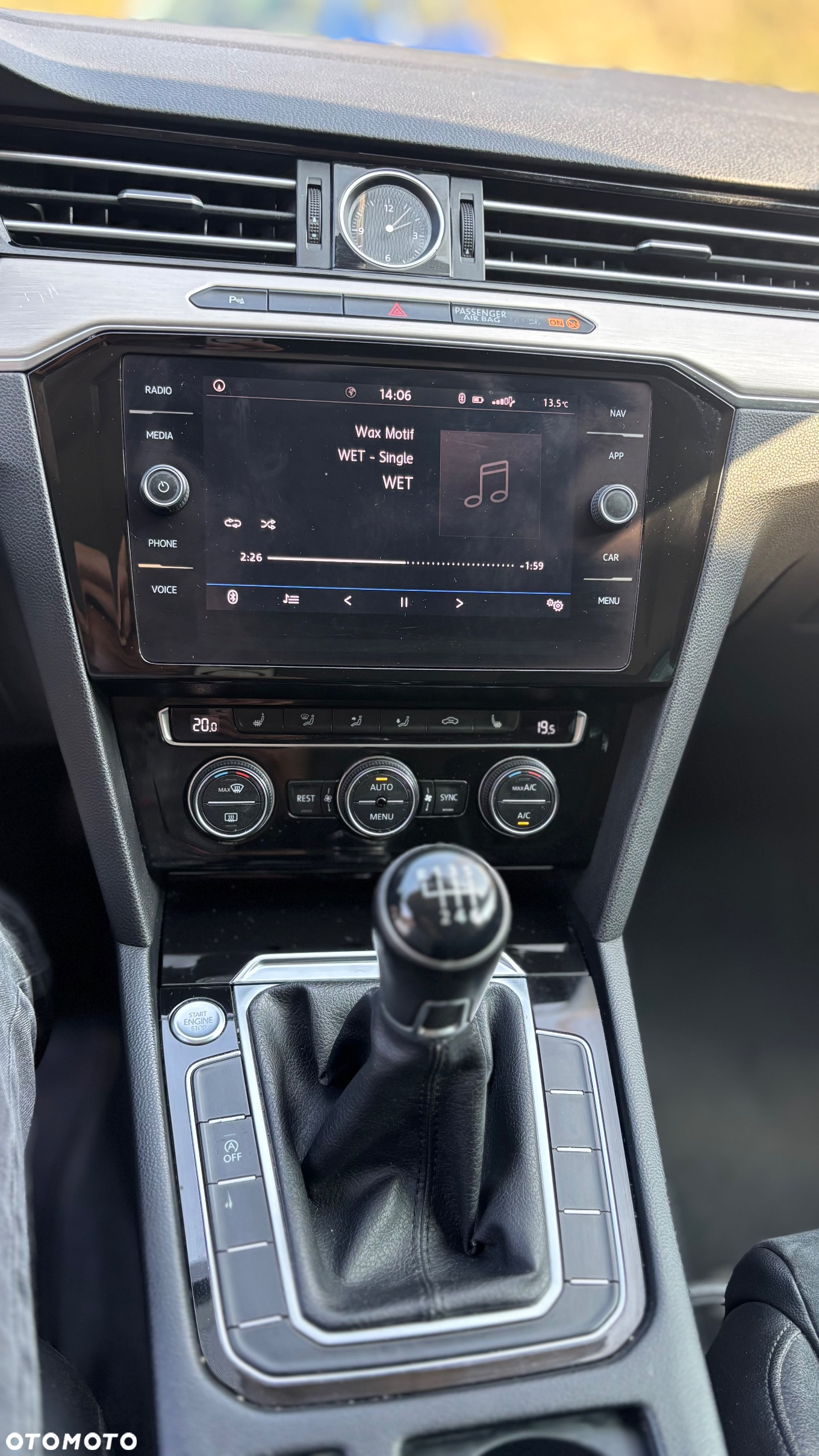 Volkswagen Passat Variant 2.0 TDI SCR BlueMotion Highline - 13