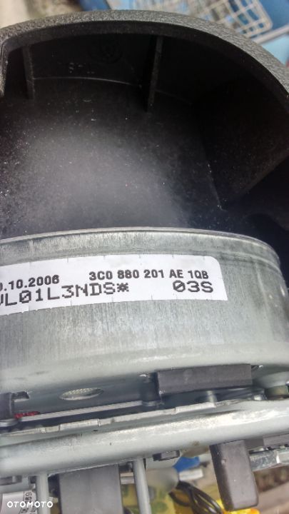 PASSAT B6  kierownica multifunkcyjna Z ŁOPATKAMI z Poduszką - 4