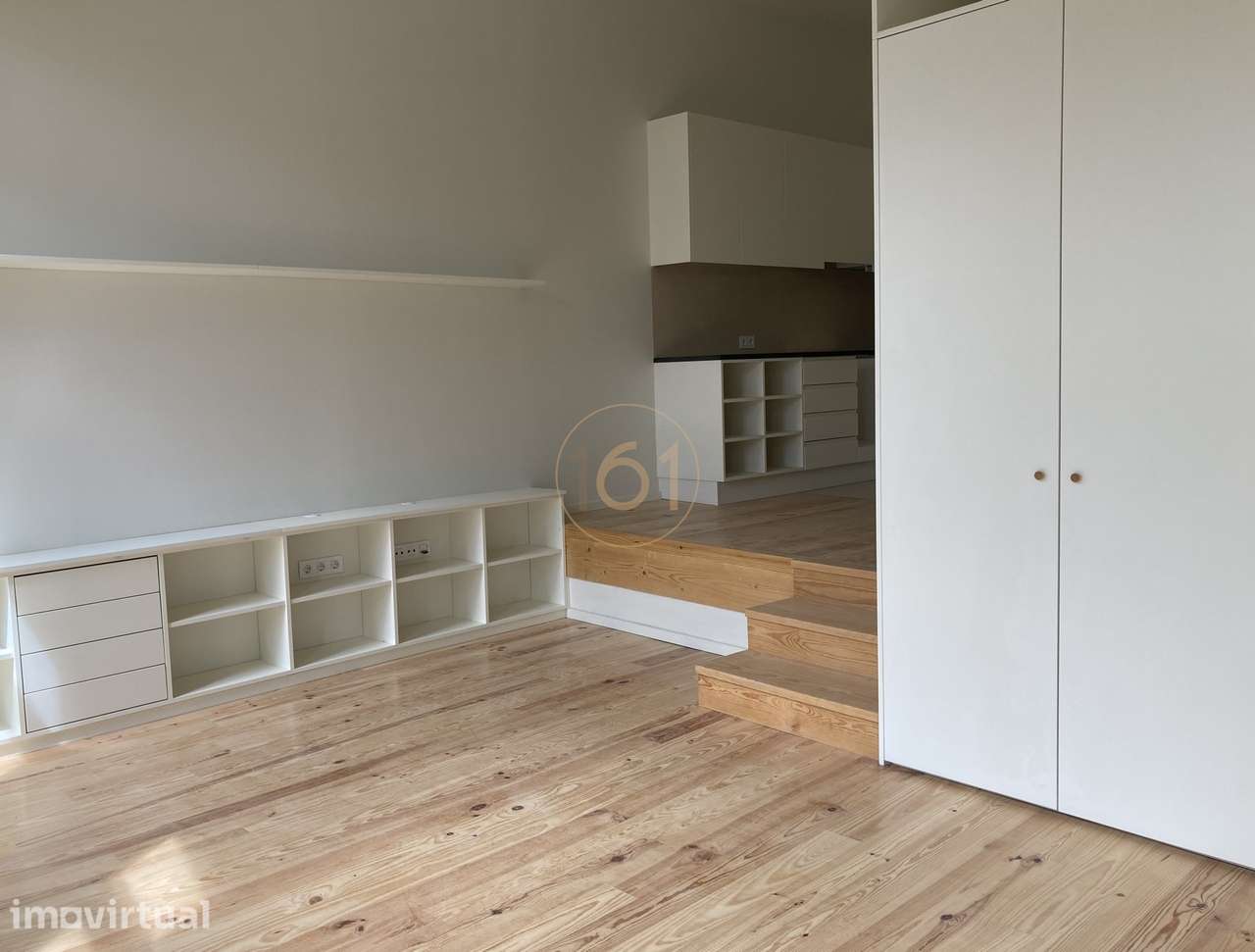 Apartamento T0 situado na baixa do Porto, na Rua de Sto Ildefonso, com - Grande imagem: 5/32