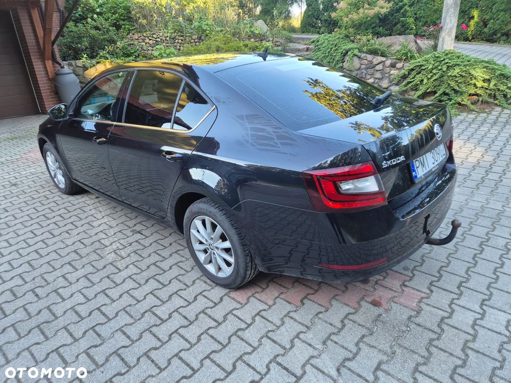 Skoda Octavia 1.6 TDI DSG Drive - 24